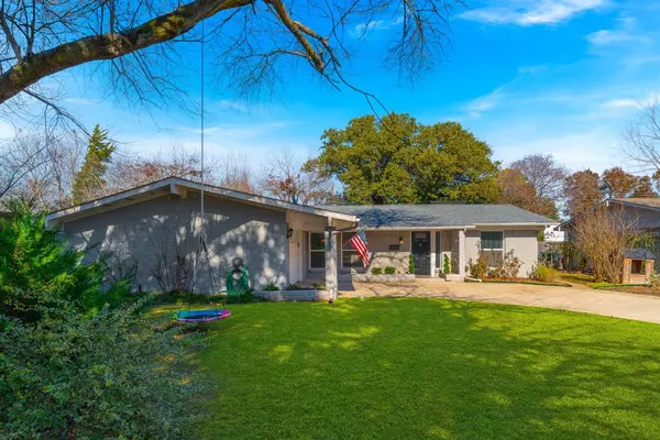 3253 Dartmoor Court, Dallas, TX 75229