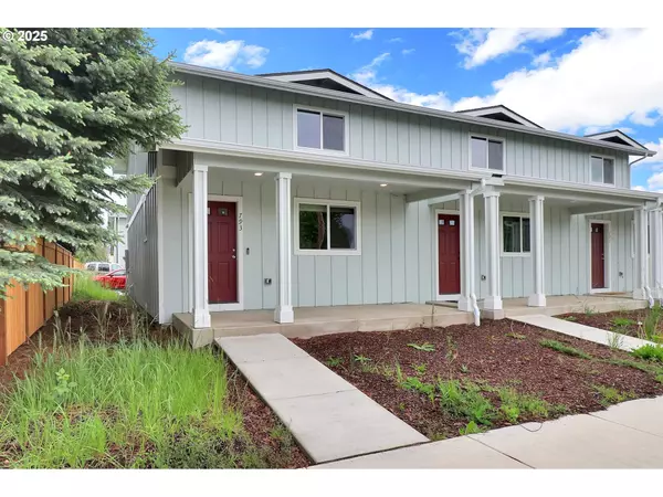 793 ST CHARLES ST, Eugene, OR 97402