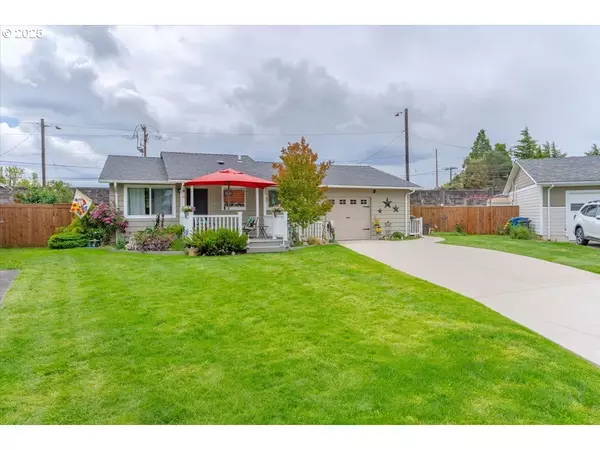 1488 RAINIER RD, Woodburn, OR 97071