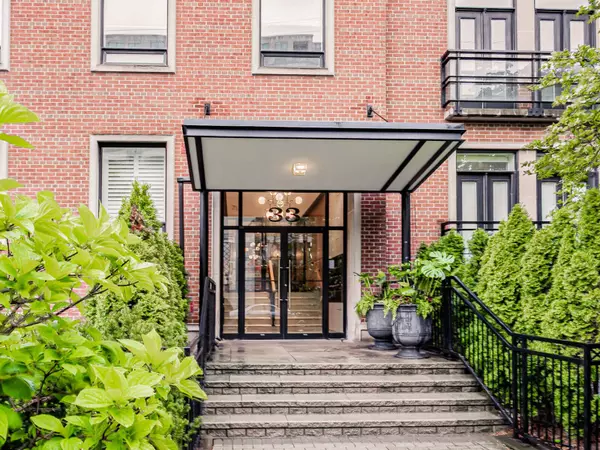 33 Price ST #36, Toronto C09, ON M4W 1Z1