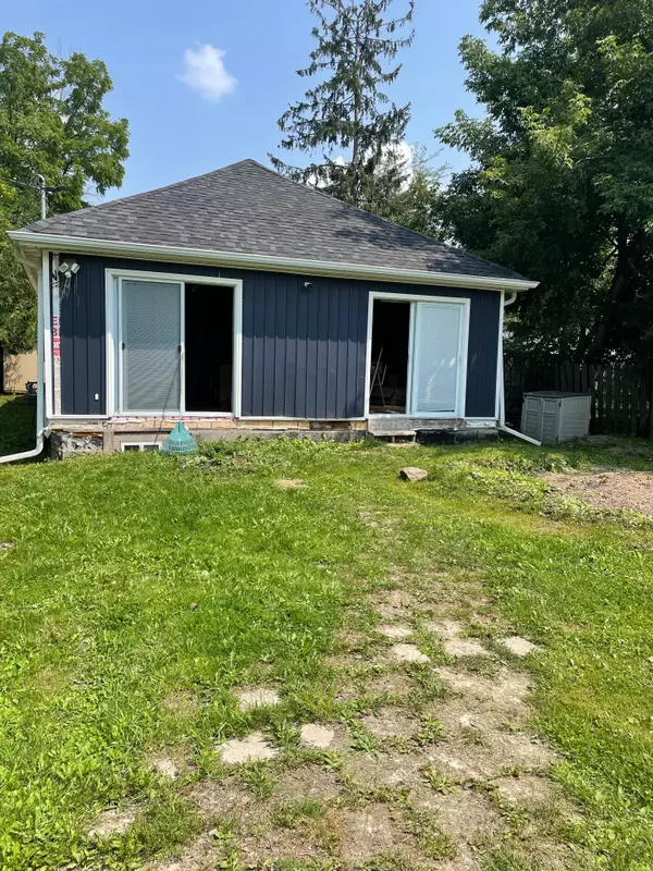 47 METROPOLITAN CRES, Georgina, ON L4P 1L7