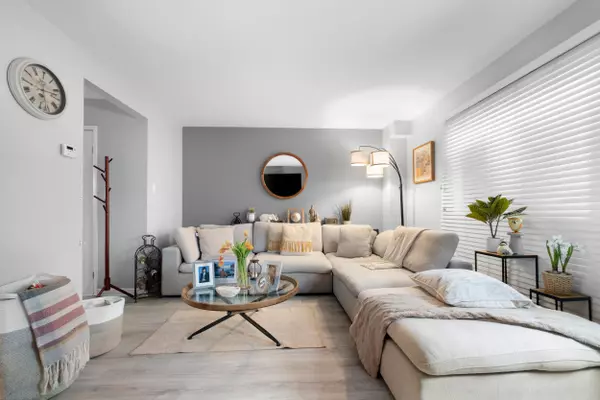 London South, ON N6J 2J1,166 Southdale RD W #18
