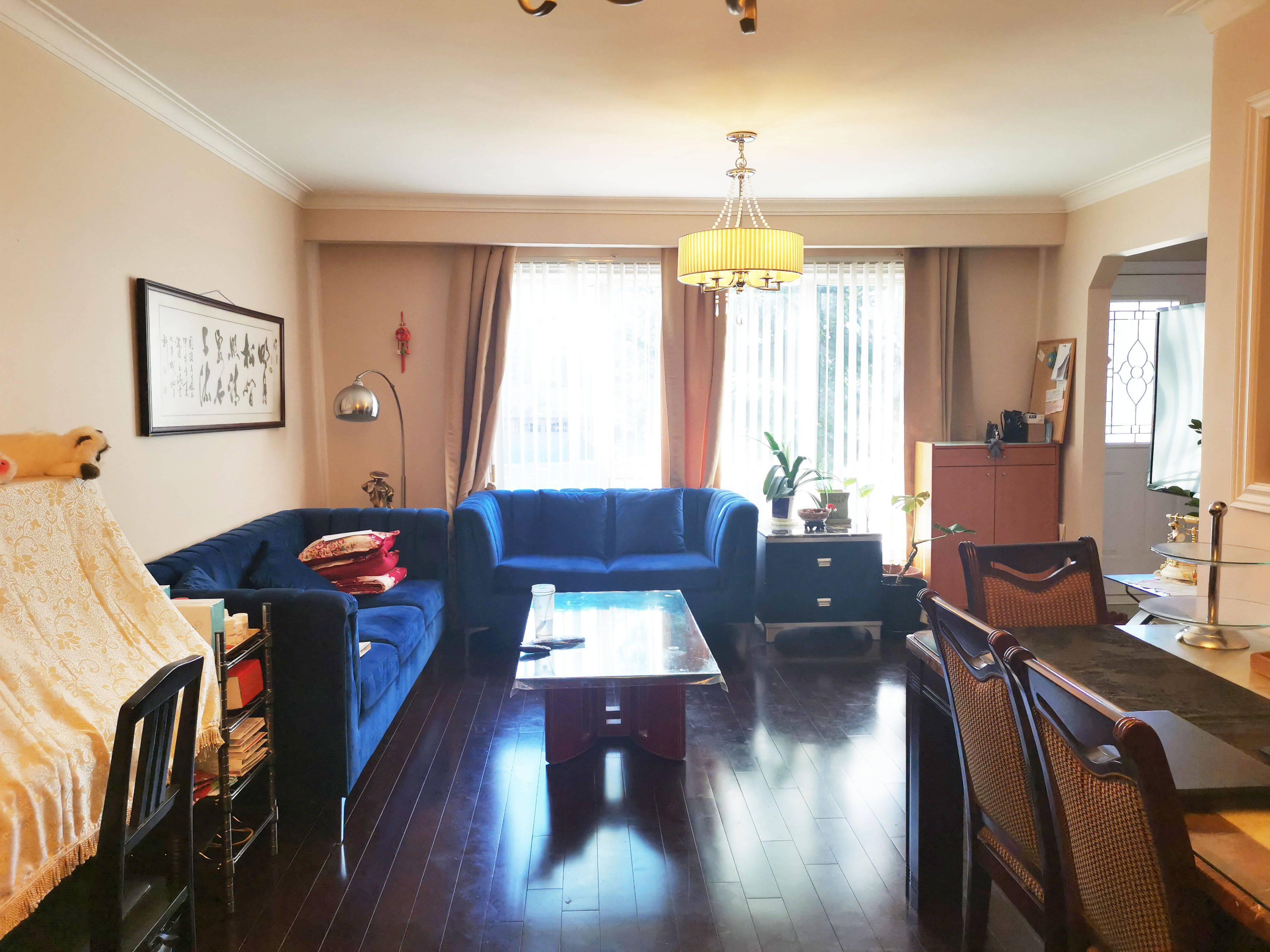 Toronto C14, ON M2N 4P6,252 Olive AVE
