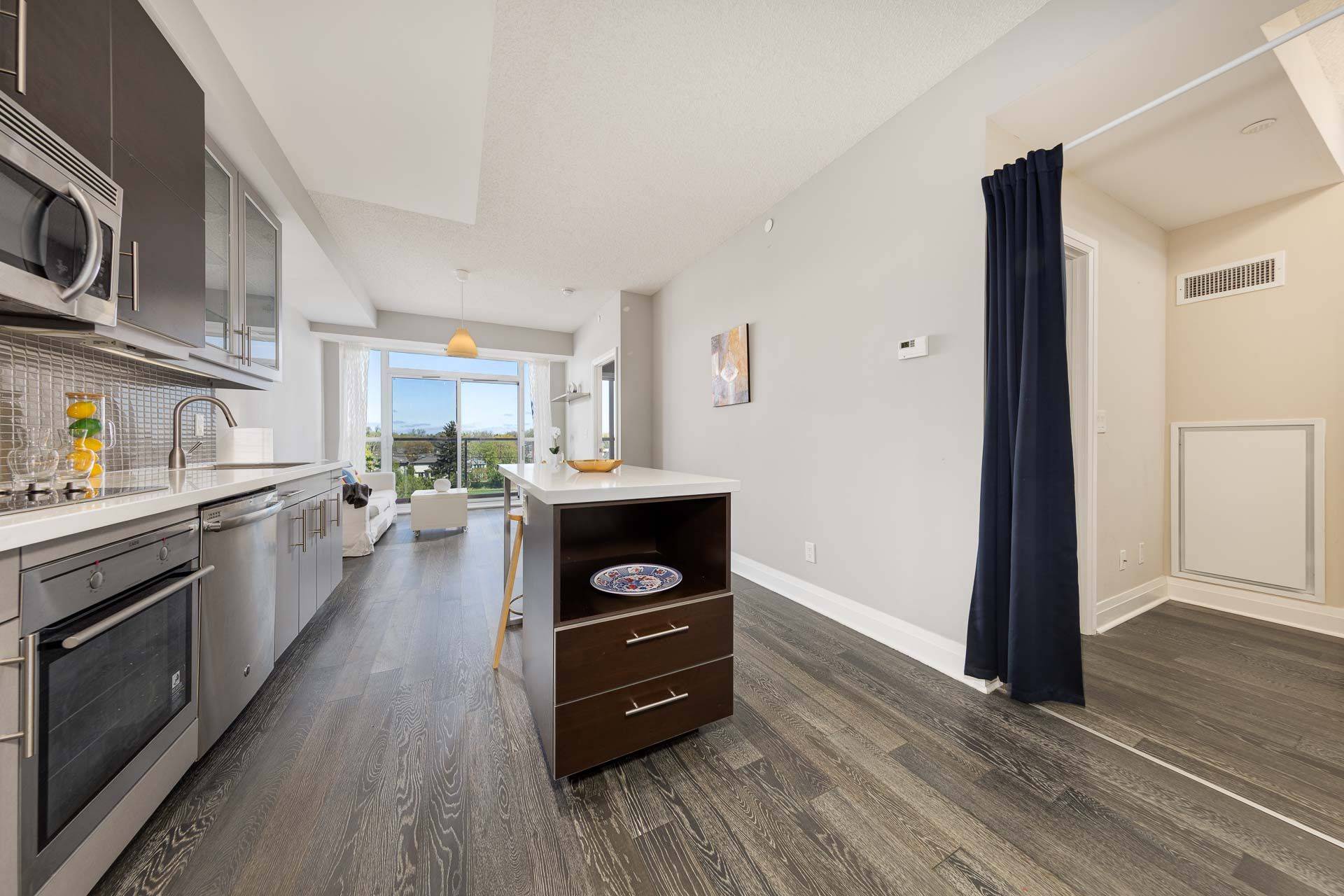 Toronto C14, ON M2N 3H6,399 Spring Garden AVE #413