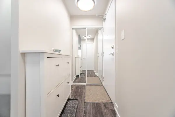 Mississauga, ON L5B 0K8,4055 Parkside Village DR #916