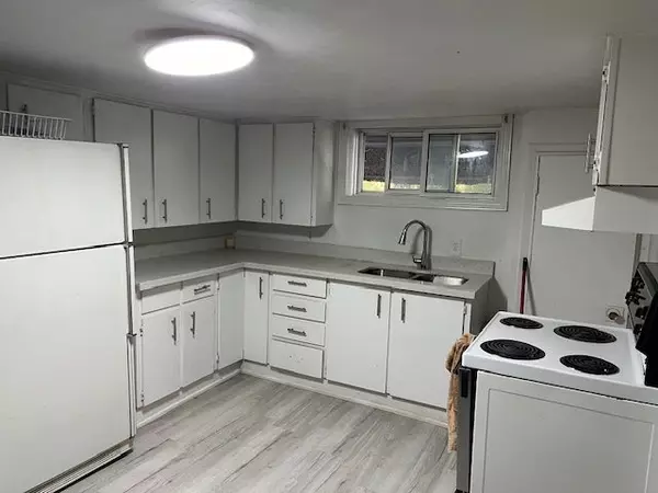 Oshawa, ON L1H 4L6,1100 Simcoe ST S