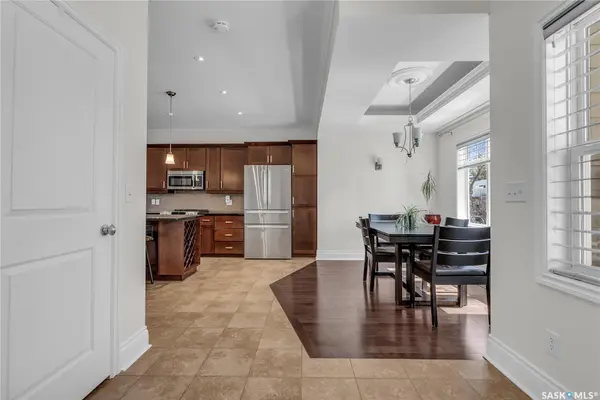 1025 10th STREET E, Saskatoon, SK S7H 0H8