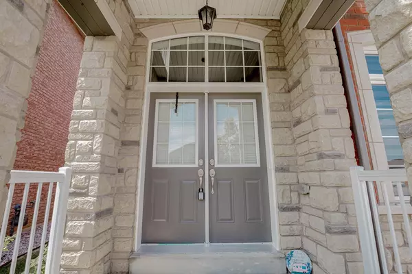 Brampton, ON L6P 4J4,122 Squire Ellis DR