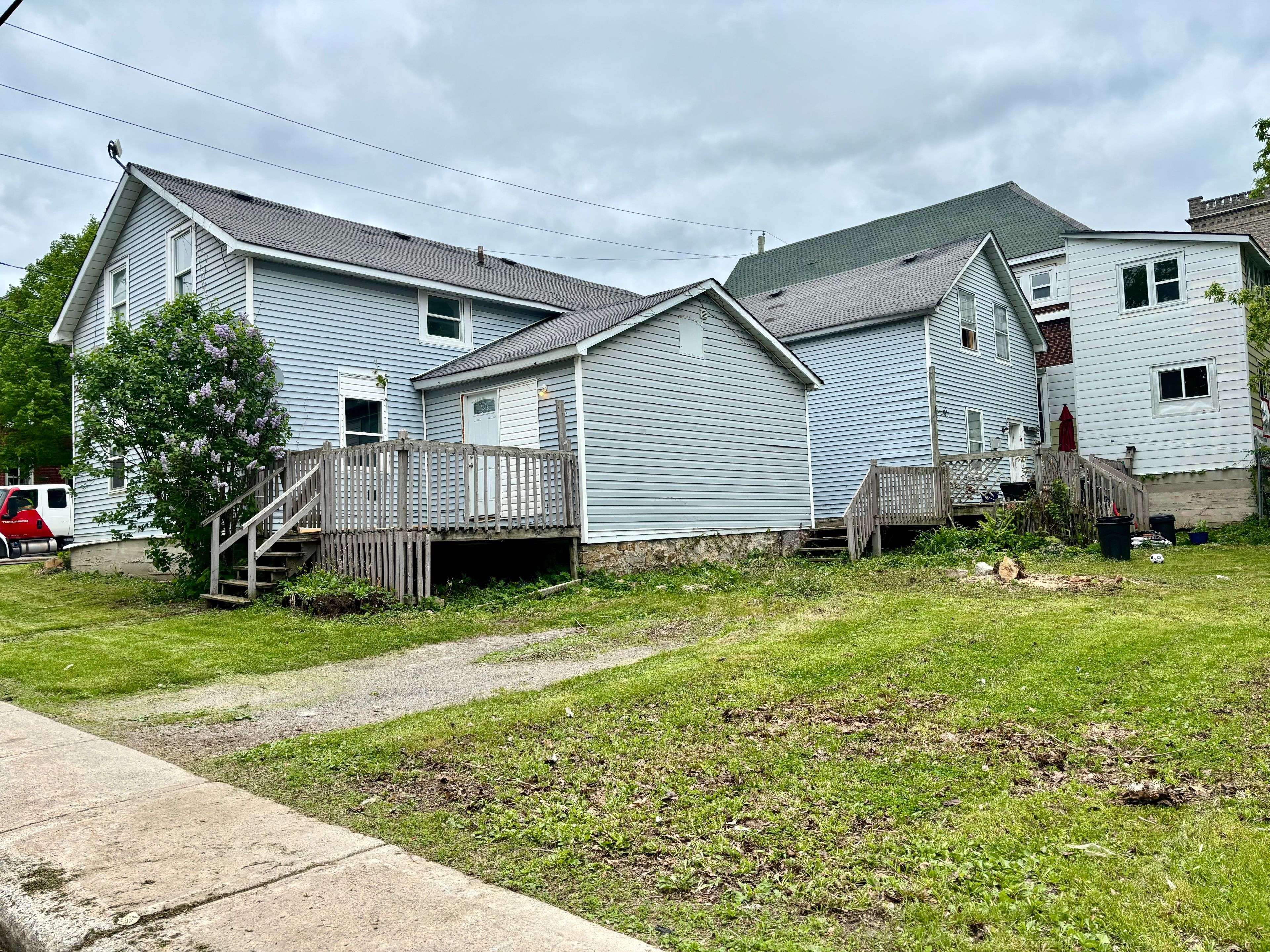 Smiths Falls, ON K7A 1P6,25 Church ST W