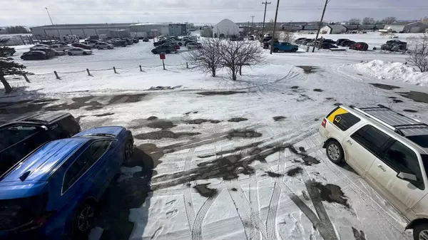 Crossfield, AB T4B 4L5,27 Mccool CRES
