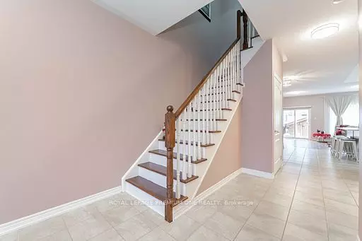 Georgina, ON L0E 1R0,51 Prosser CRES