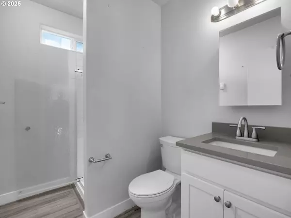 Manzanita, OR 97130,370 4TH PL
