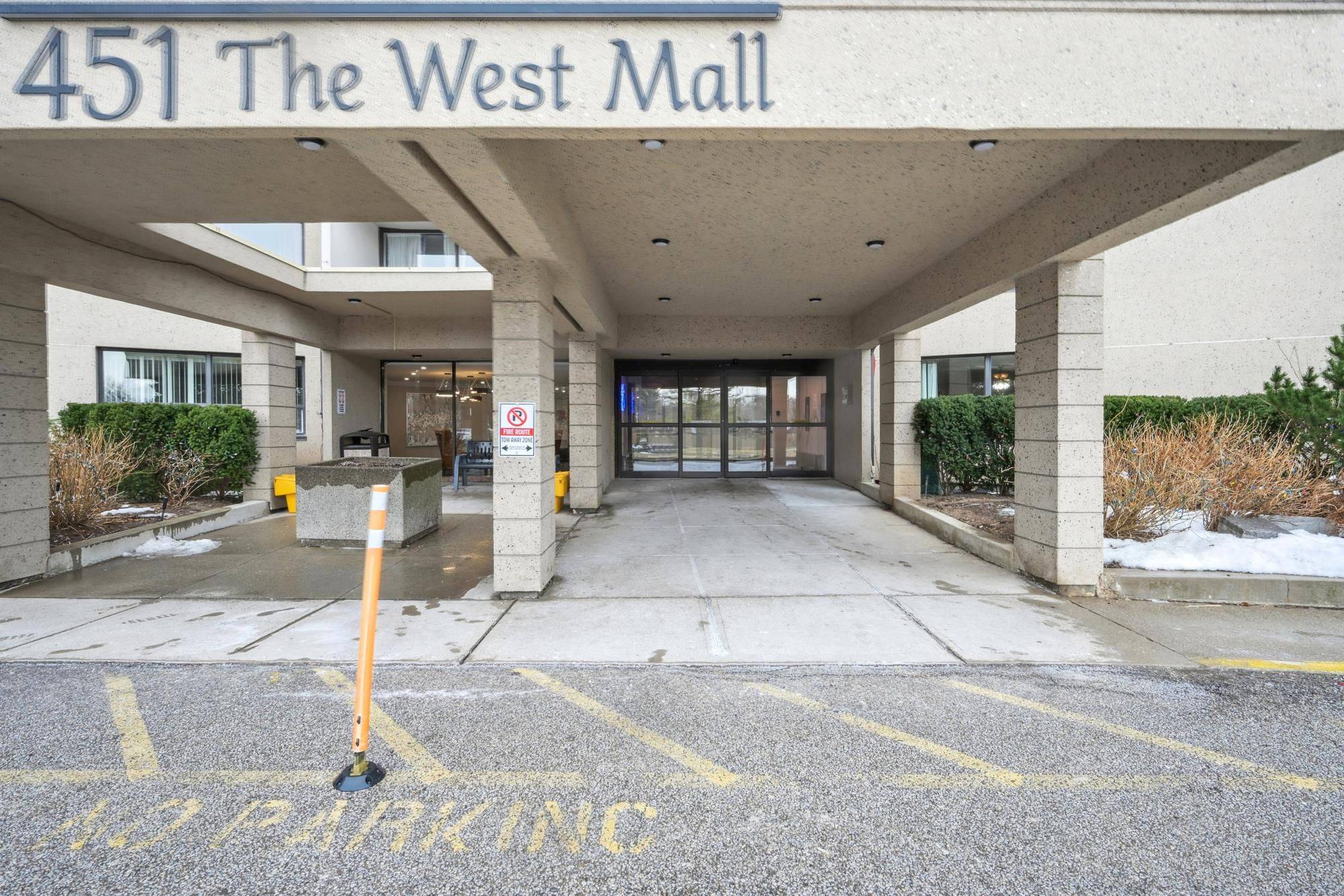 Toronto W08, ON M9C 1G1,451 The West Mall N/A #515