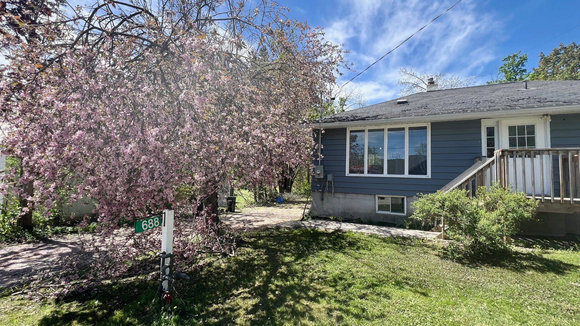 Oro-medonte, ON L0L 2E0,688 7th Line S