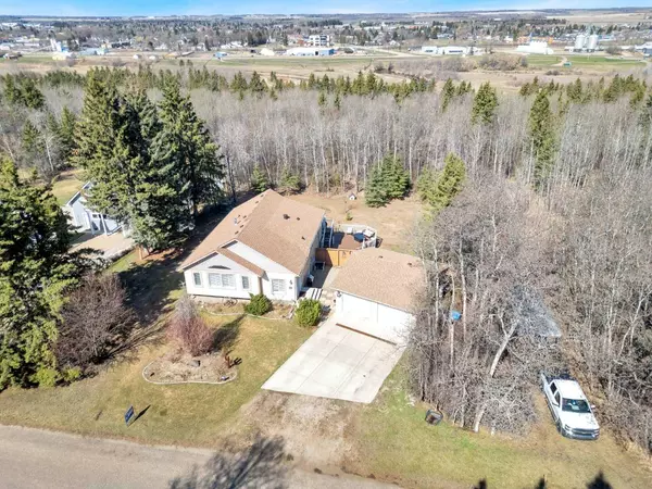 Ponoka, AB T4J 1C9,5228 42 Street Close