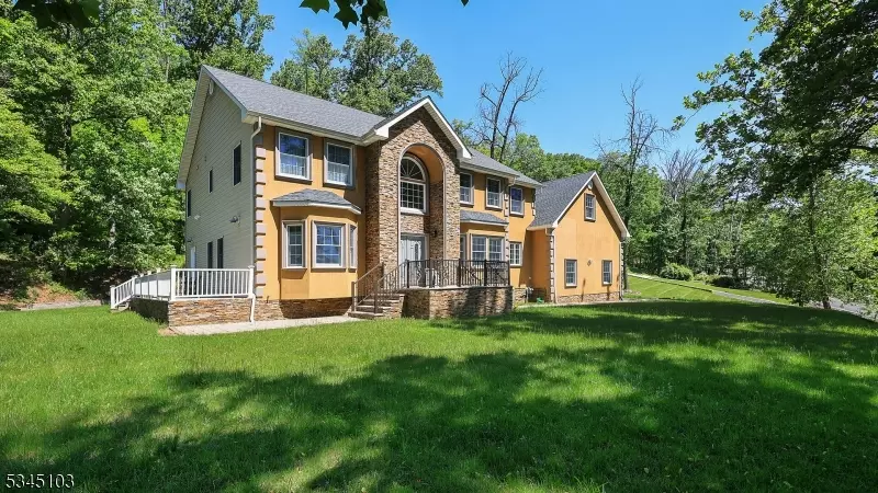 Green Brook Twp., NJ 08812,1121 N Washington Ave