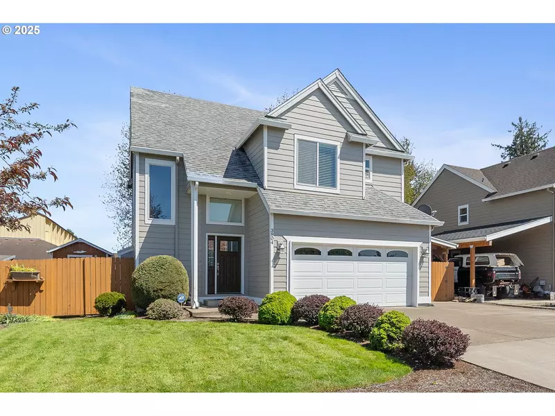 3804 12TH ST, Tillamook, OR 97141
