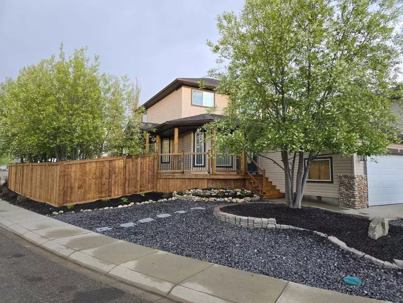 17 Thornleigh WAY SE, Airdrie, AB T4A 2E2