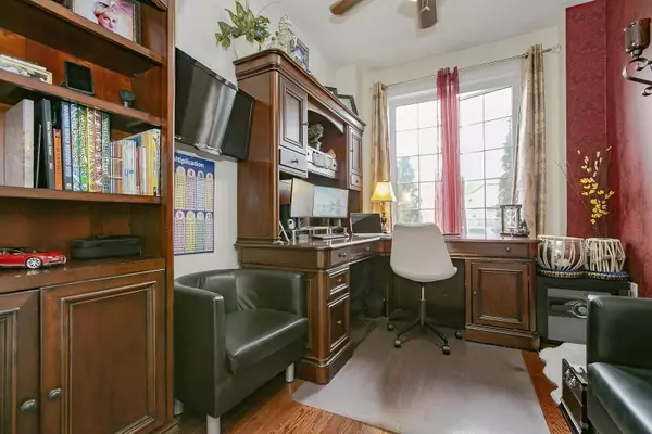 Brampton, ON L7A 0T5,24 Old Cleeve CRES E