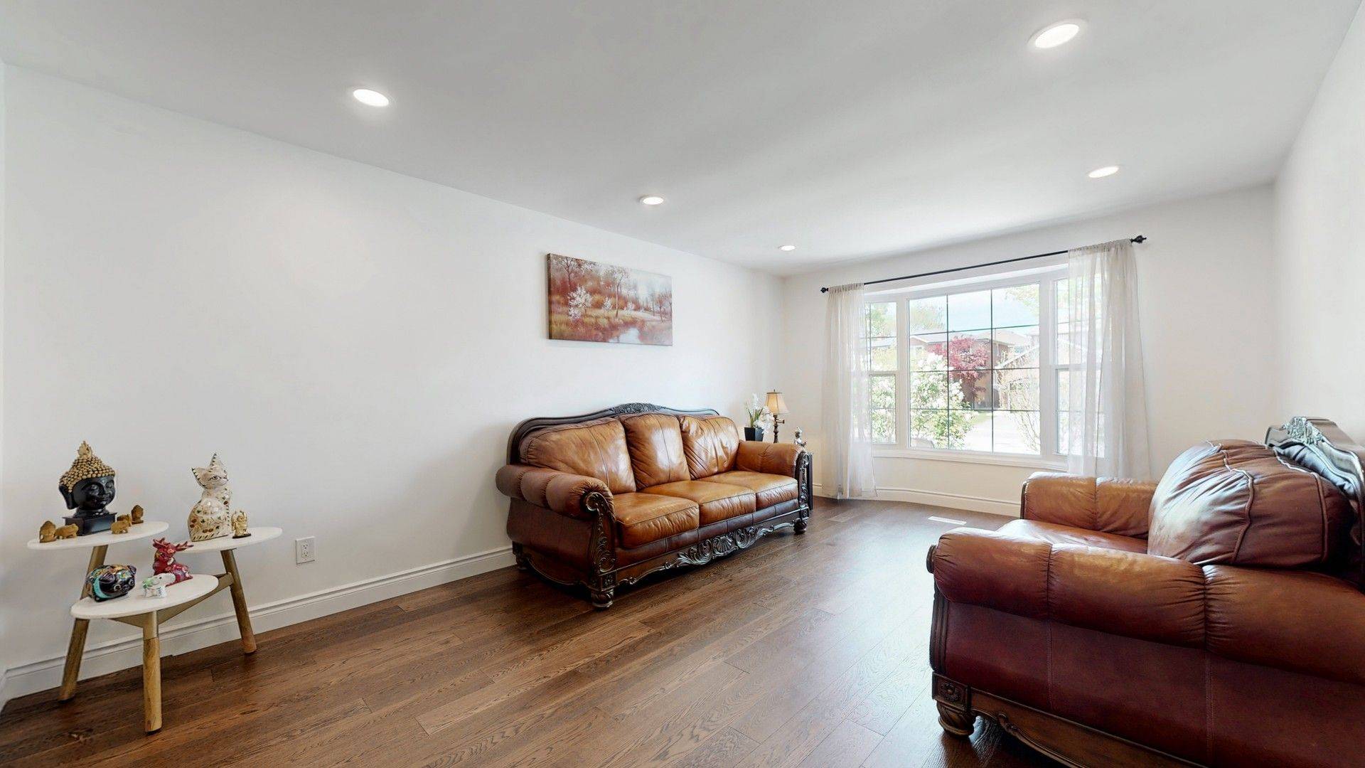 Oakville, ON L6H 3L6,2088 Madden BLVD