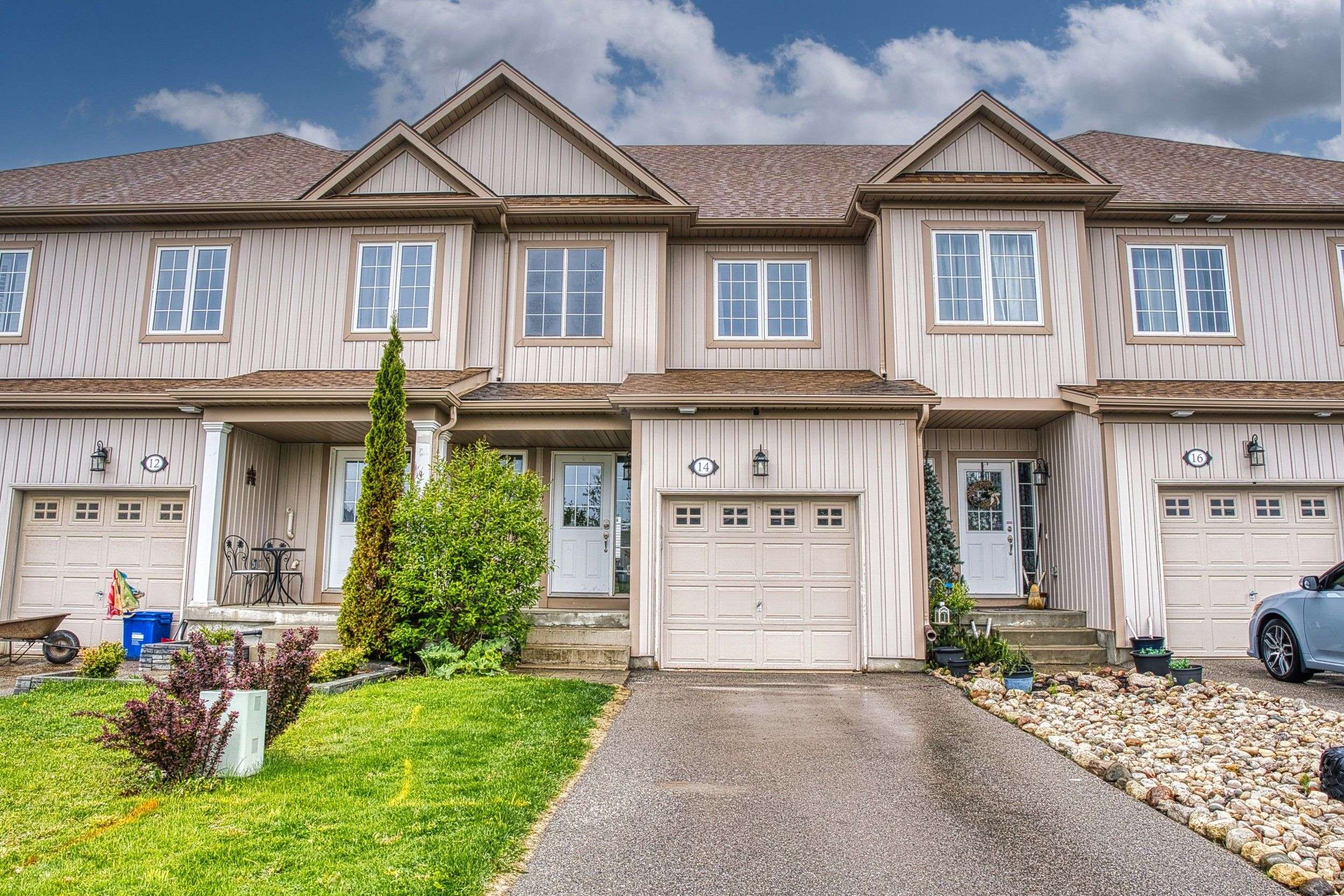 14 Sadler ST, Centre Wellington, ON N1M 0E2