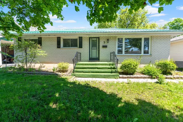 Quinte West, ON K8V 2V9,5 Armour CRES