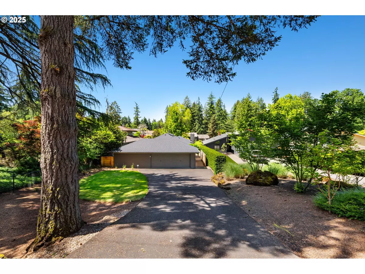Lake Oswego, OR 97034,17787 KELOK RD