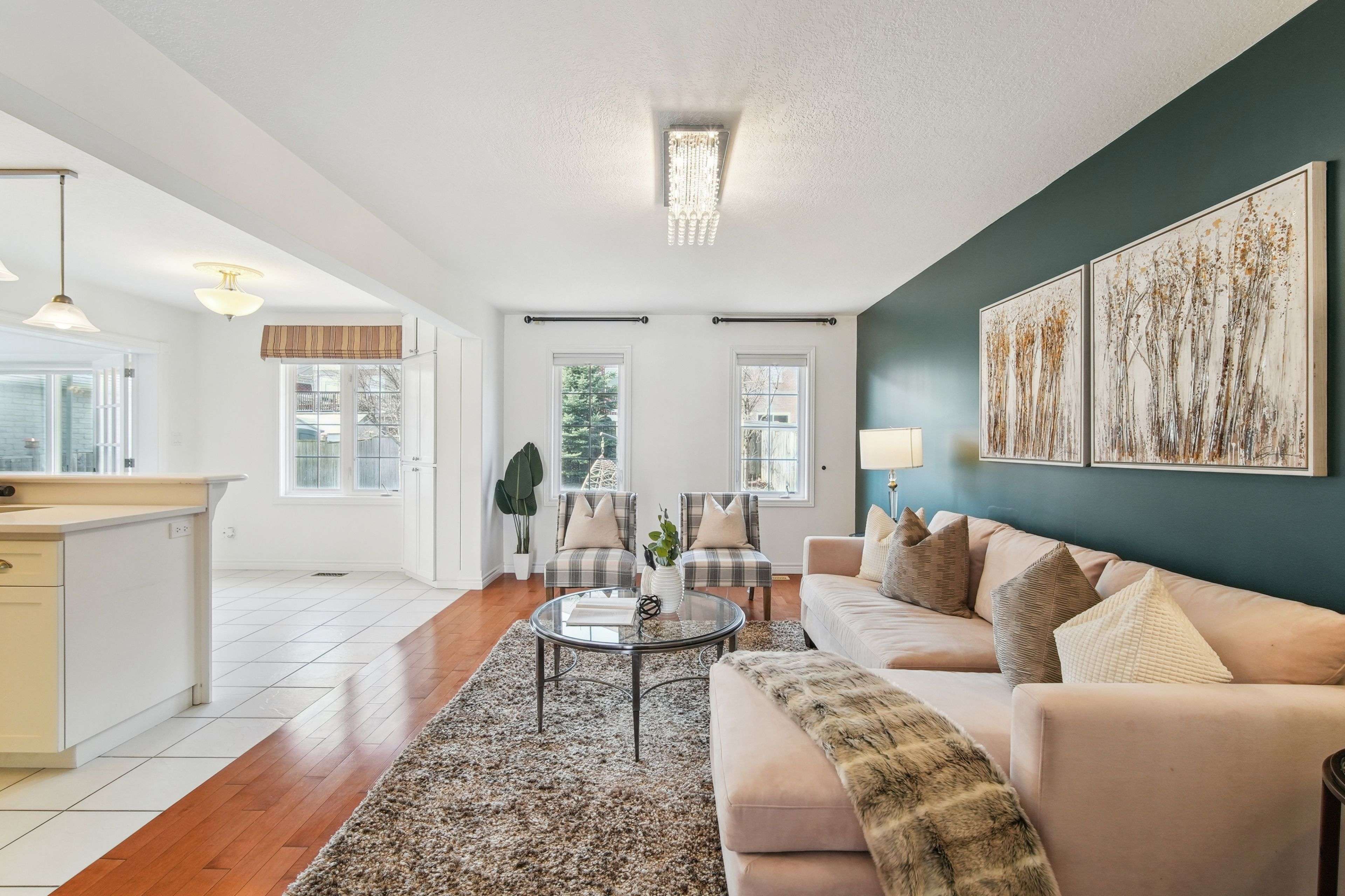 Guelph, ON N1E 0G8,18 Dougall ST