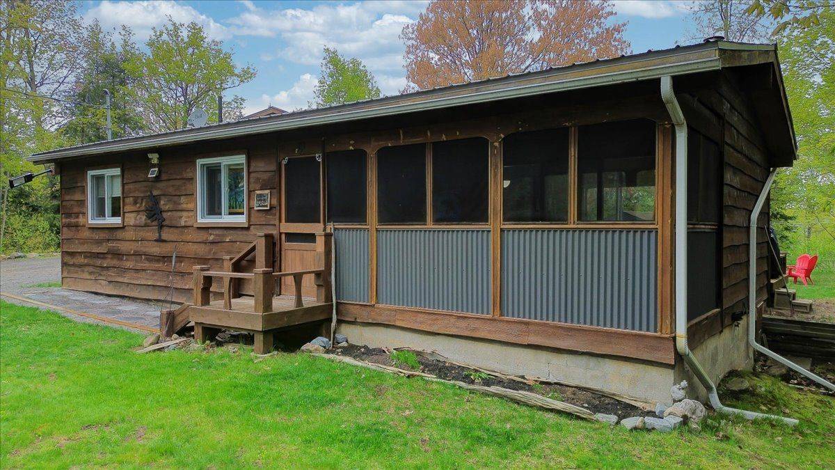 South Algonquin, ON K0J 2M0,27 Birch CRES