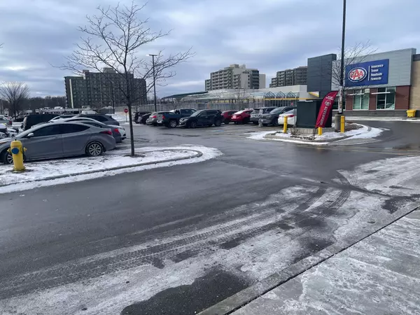 London North, ON N6H 0J1,1371 Beaverbrook AVE #4