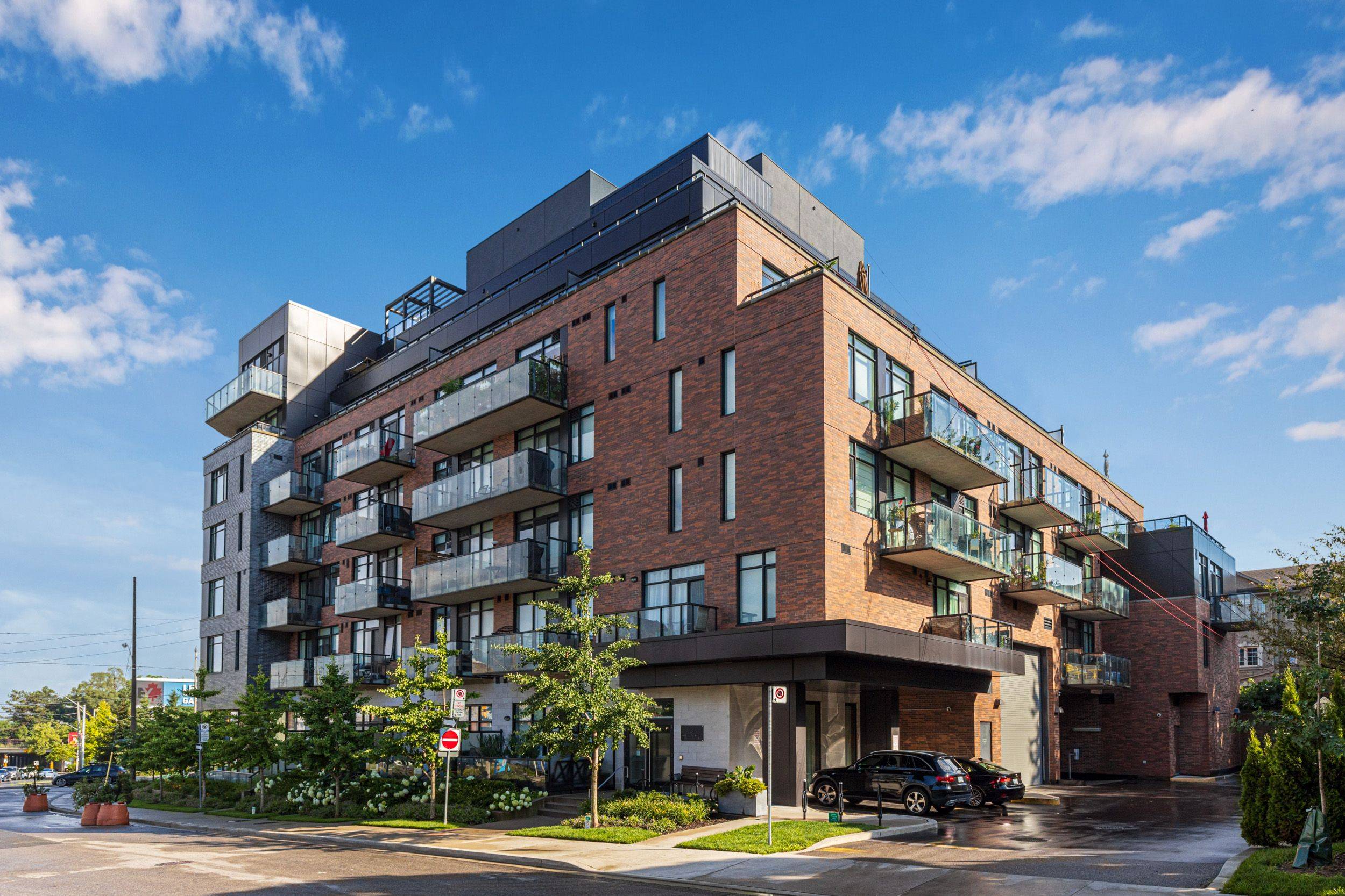 Toronto C11, ON M4G 0C1,25 Malcolm RD #TH-105