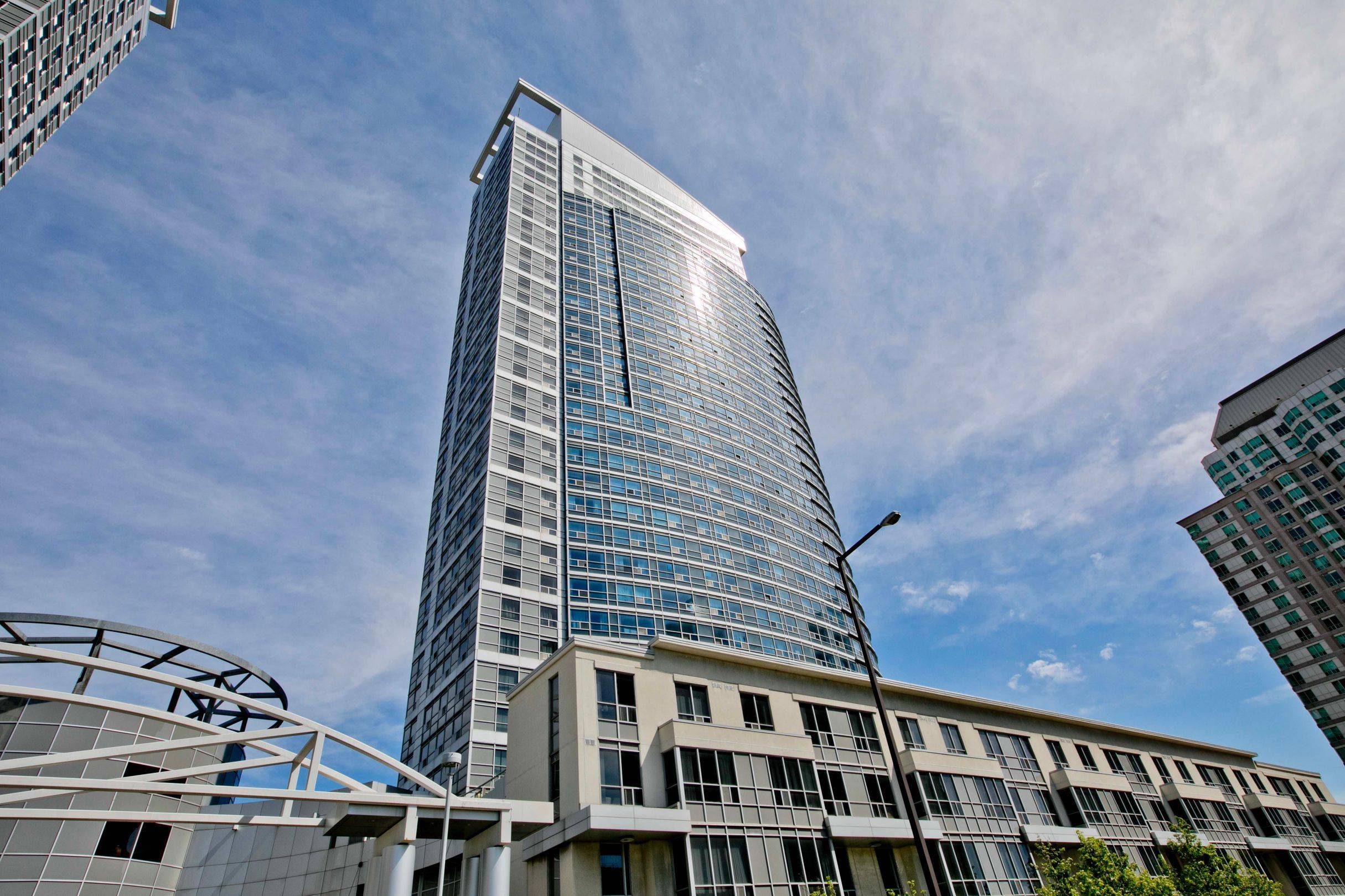 Toronto E09, ON M1H 3J7,38 Lee Centre DR #1110