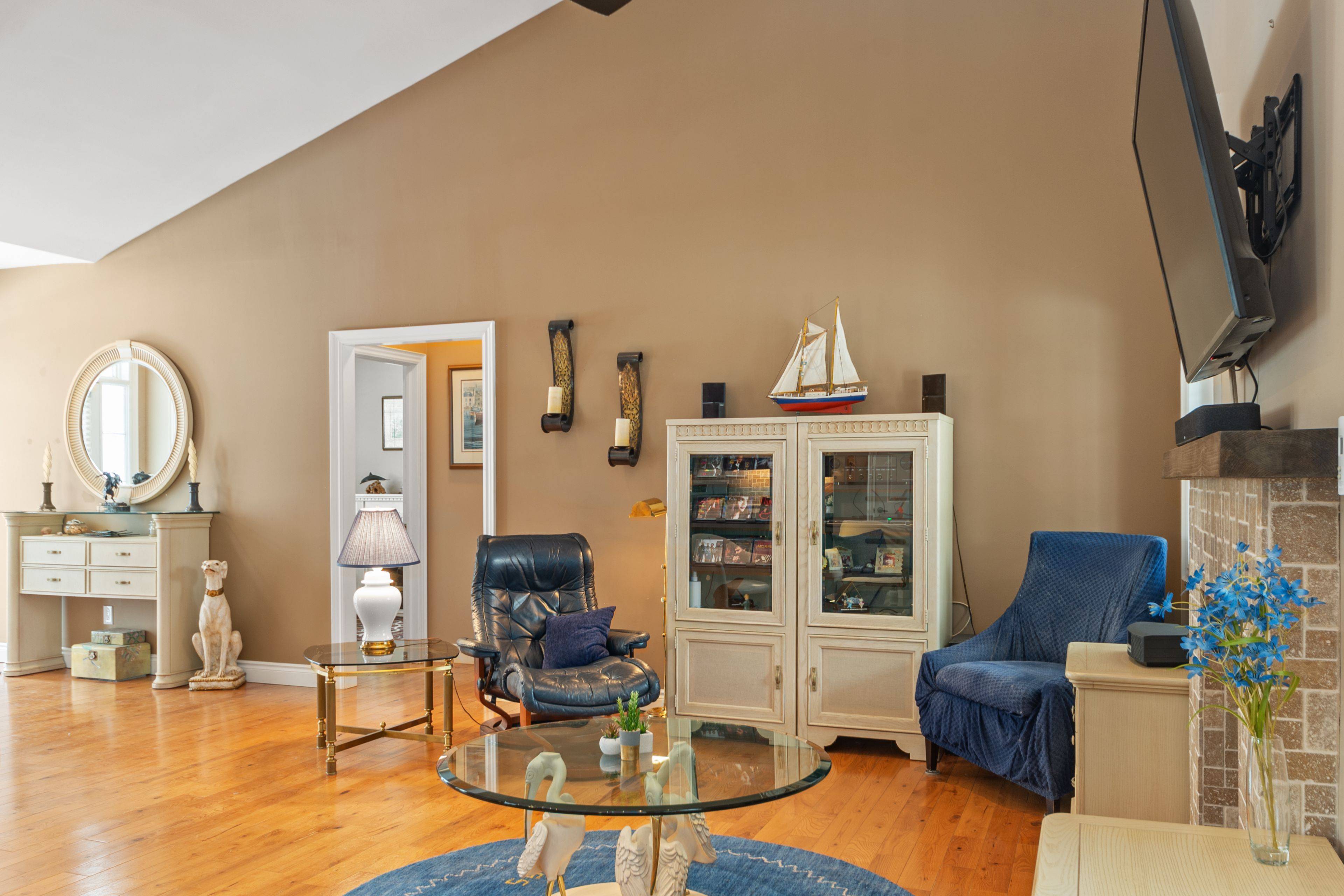 Tiny, ON L9M 0H3,156 Moreau Pkwy