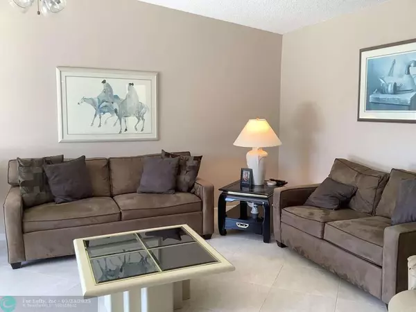 Delray Beach, FL 33484,5404 Viburnum Cir