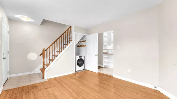 London East, ON N5W 3L6,1185 ALBANY ST