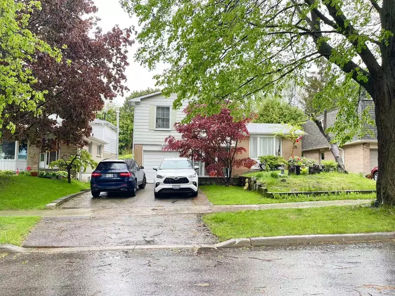 34 Cherrystone DR, Toronto C15, ON M2H 1S1