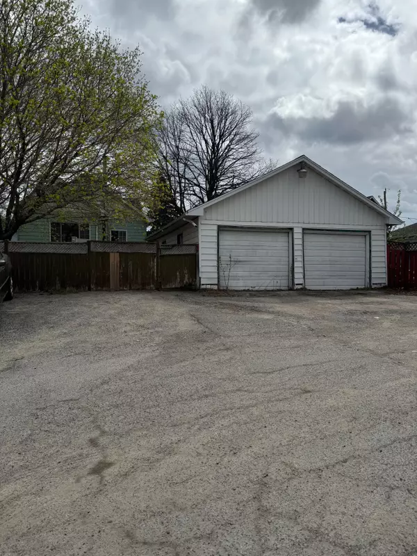 Timmins, ON P4N 6A6,175 Elm ST N