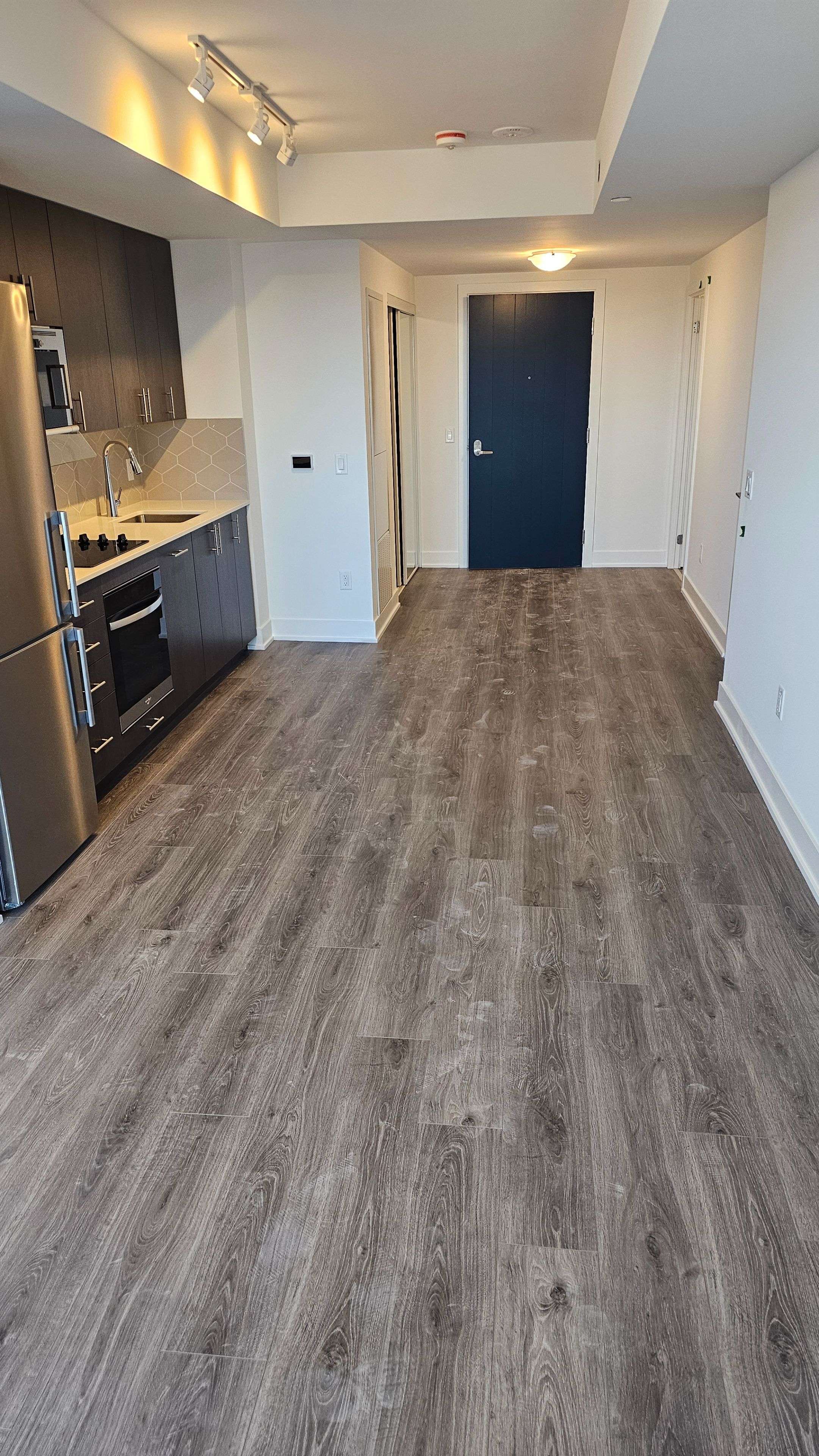 Oshawa, ON L1L 0W3,2545 Simcoe ST N #720