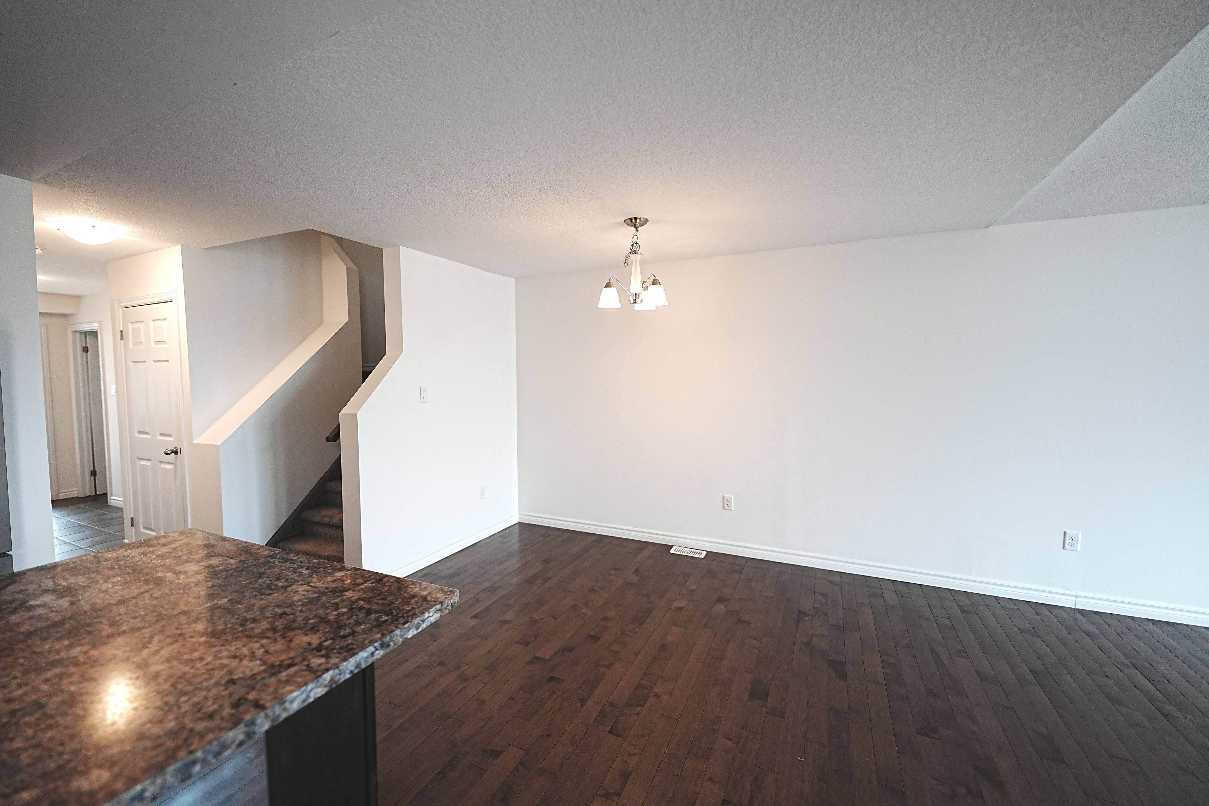 London North, ON N6G 0N6,851 SILVERFOX CRES