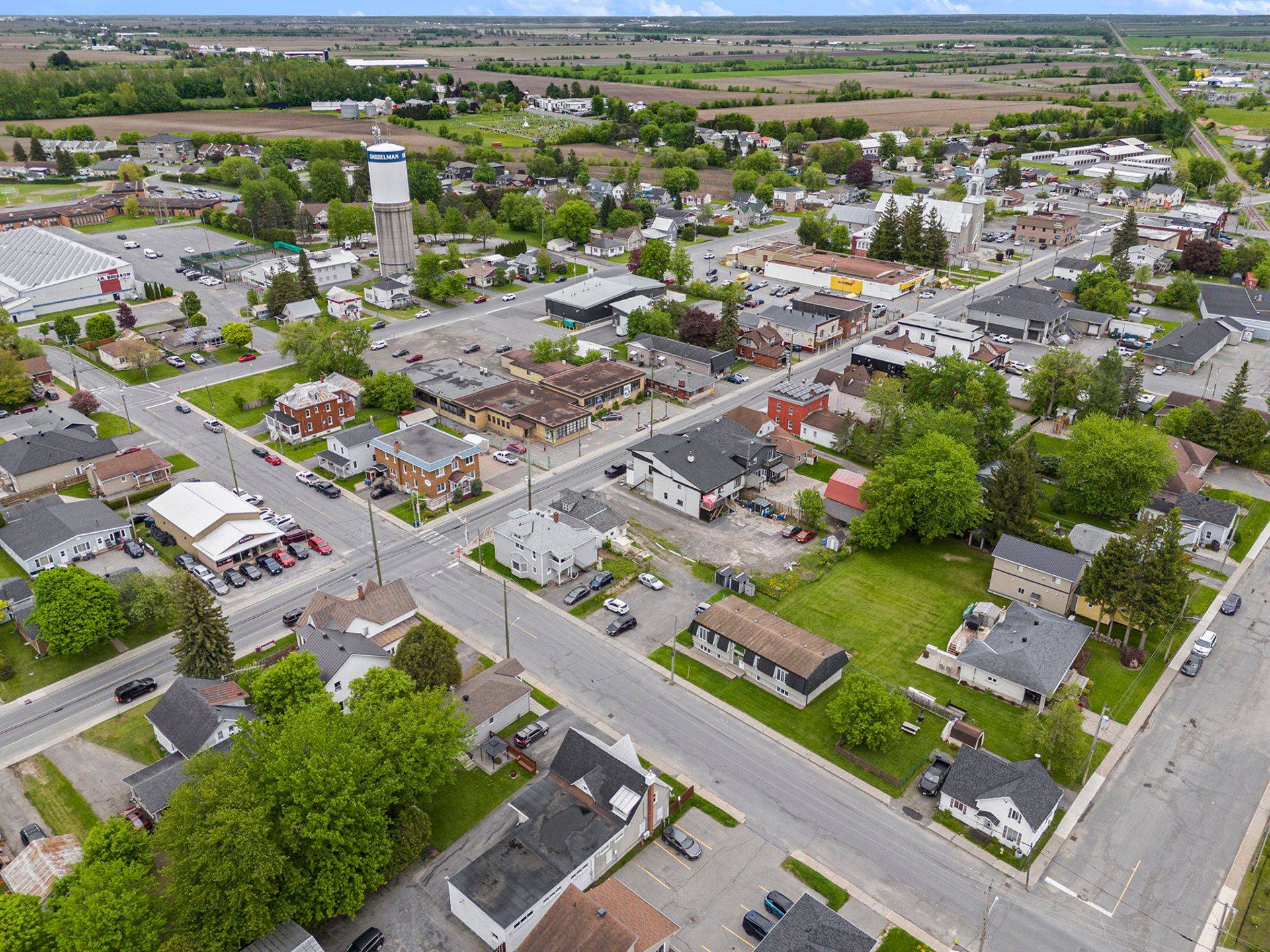 Casselman, ON K0A 1M0,755 Principale ST