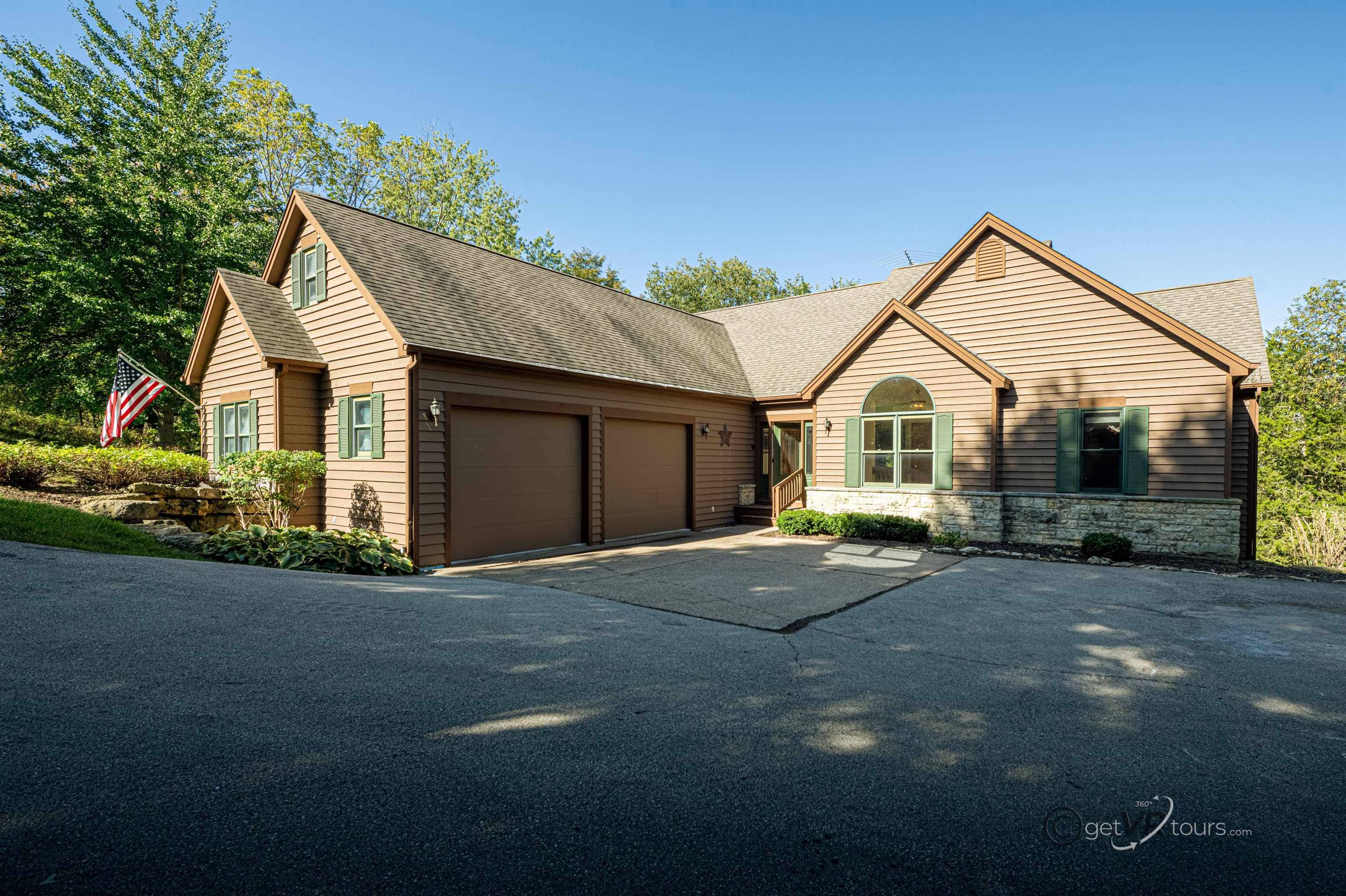 364 W Wachter Road, Galena, IL 61036