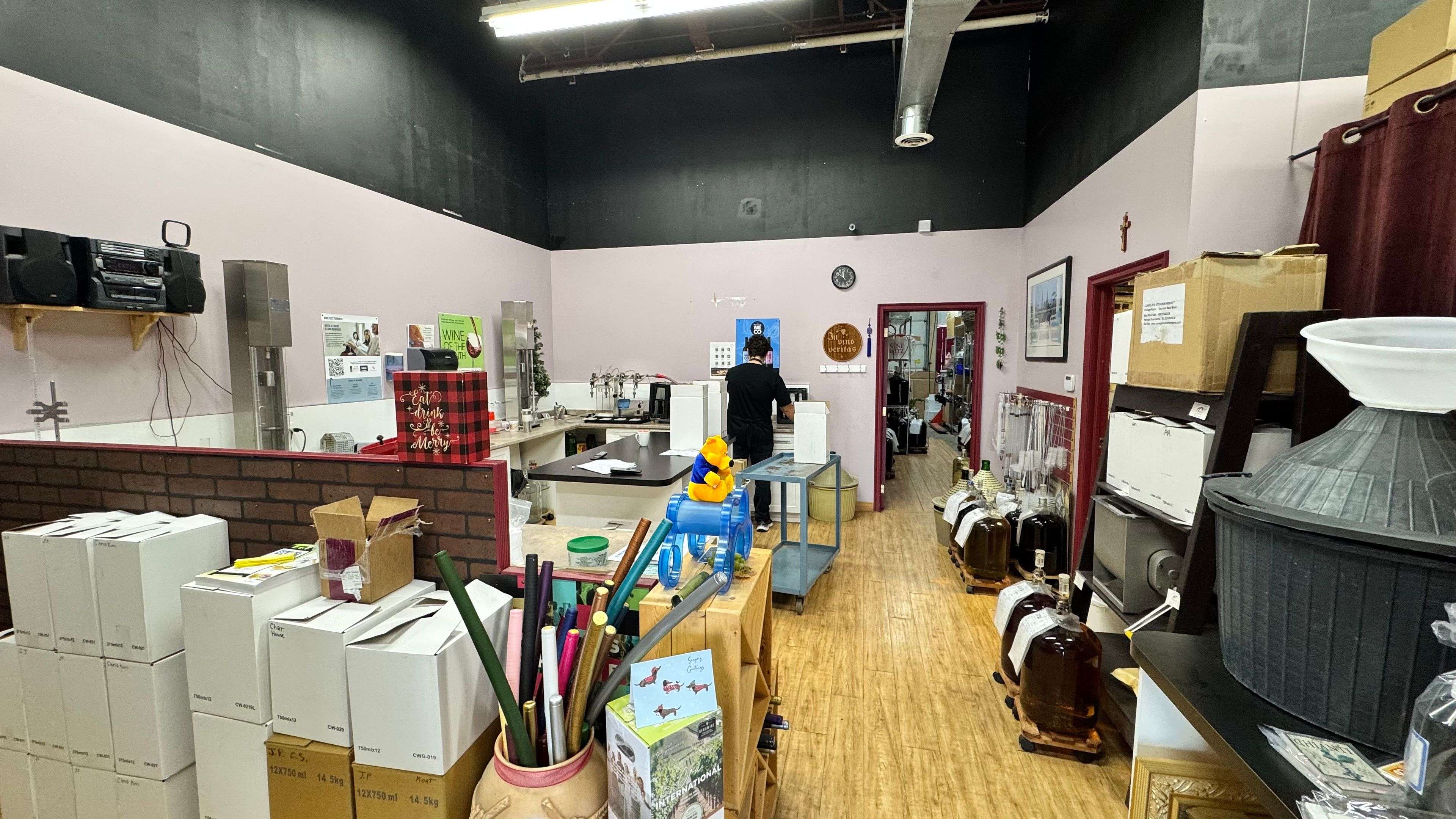 Toronto W04, ON M6A 2T3,3220 Dufferin ST #5