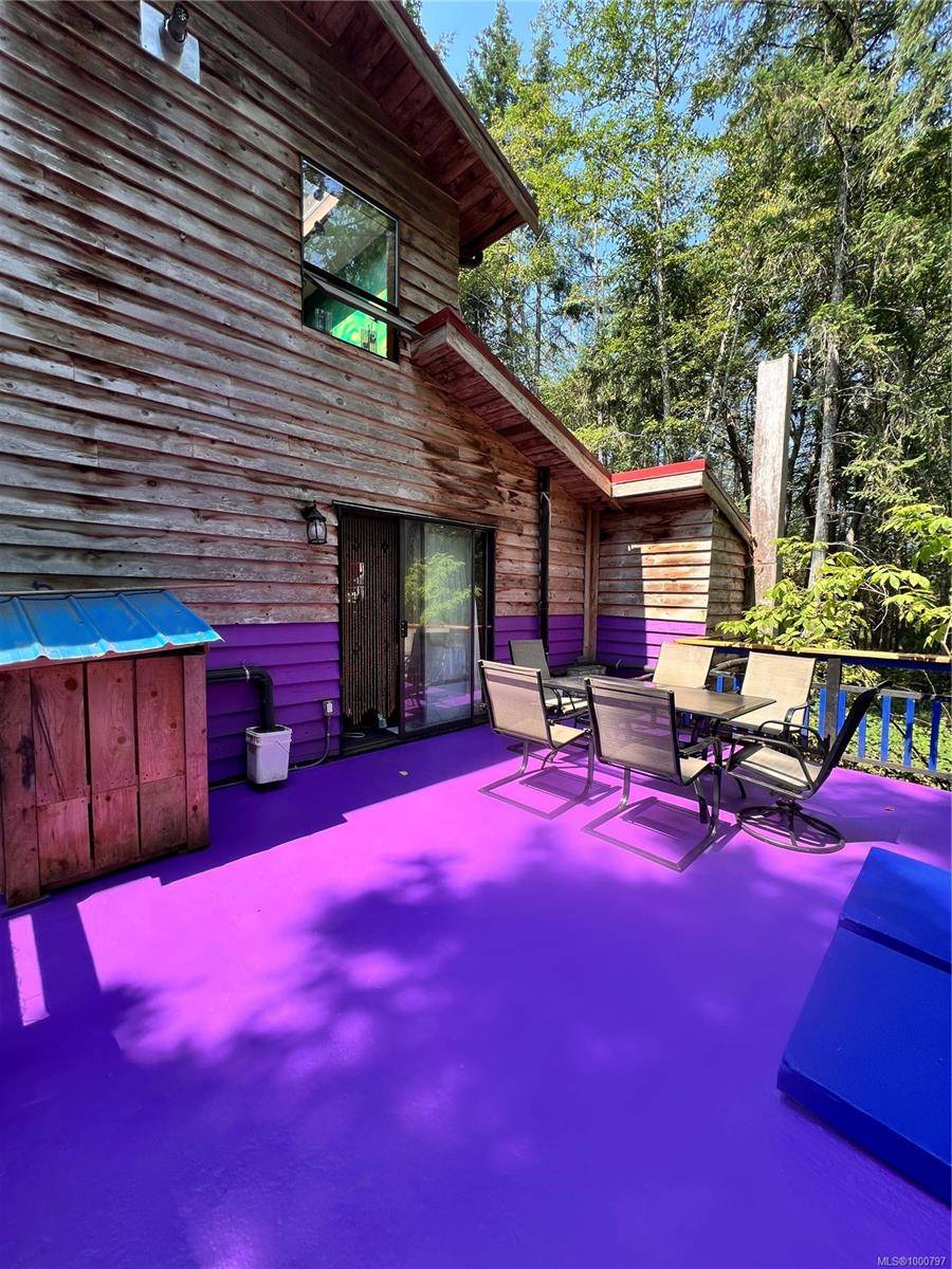 Hornby Island, BC V0R 1Z0,4905 Jerow Rd