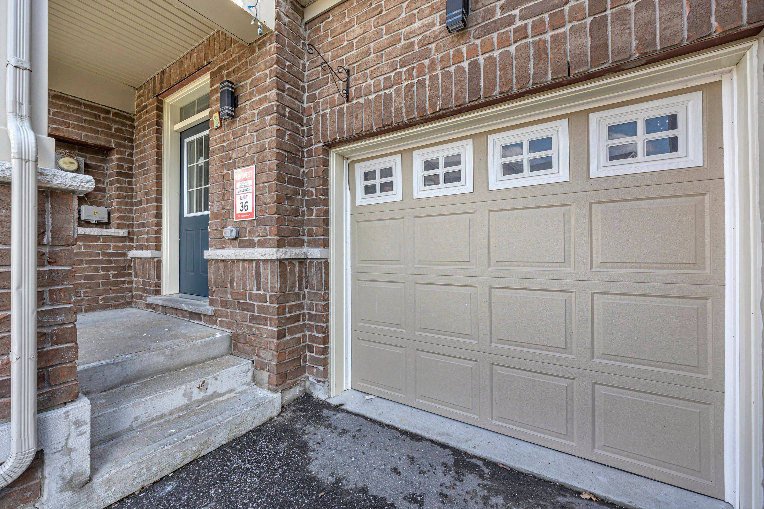 Clarington, ON L1B 0V6,21 Aldridge LN