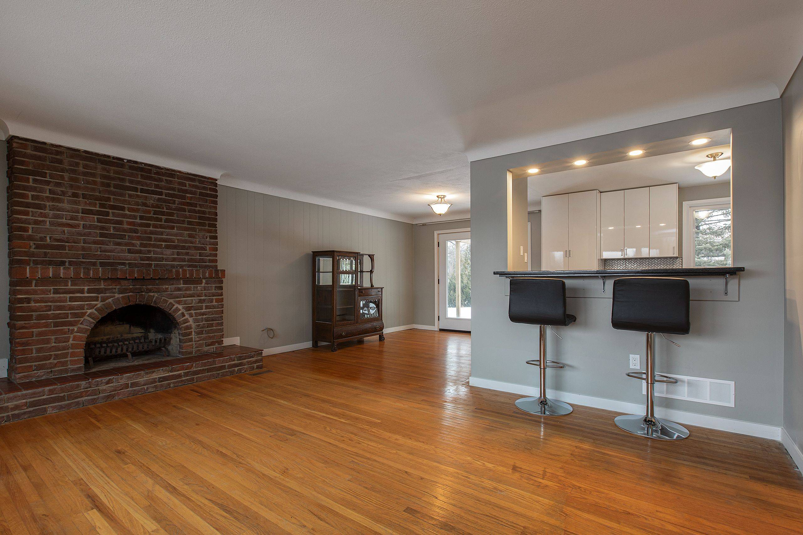Kingston, ON K7M 2R5,247 Norman Rogers DR