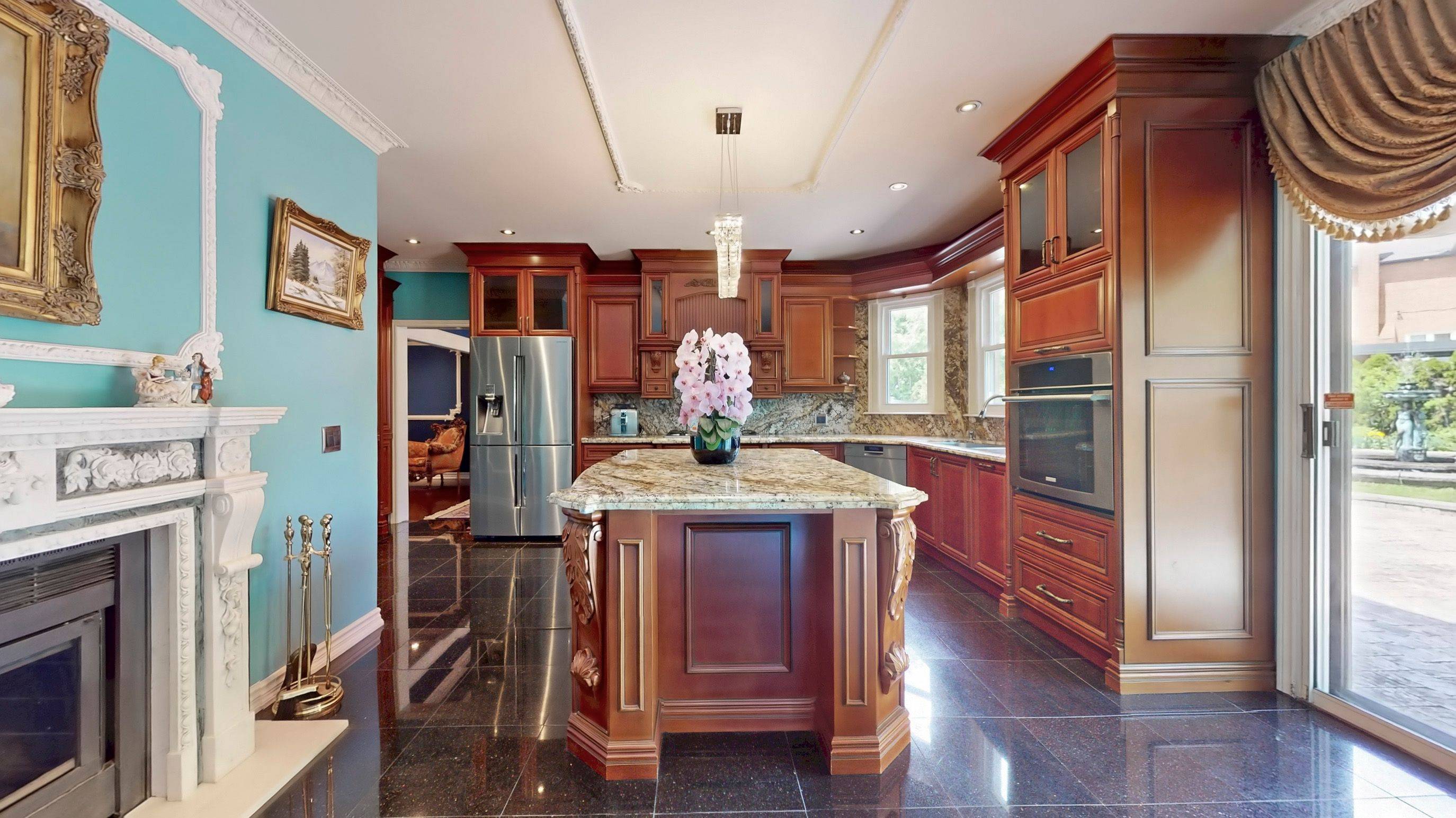 Vaughan, ON L4J 7T4,71 Ventura WAY