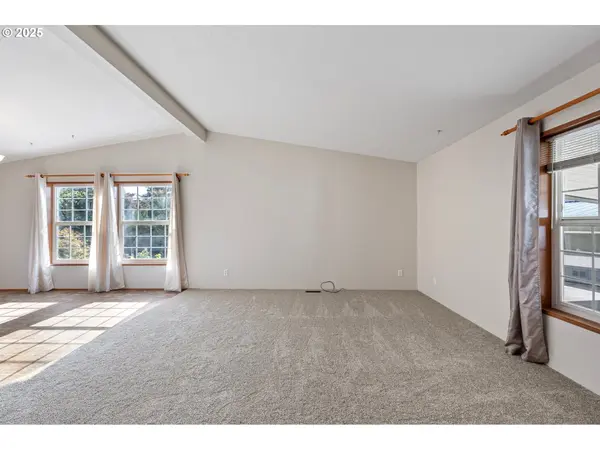 2150 LAURA ST #213, Springfield, OR 97477