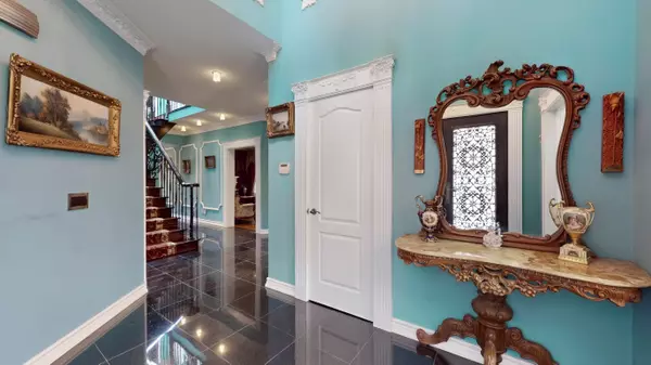 Vaughan, ON L4J 7T4,71 Ventura WAY