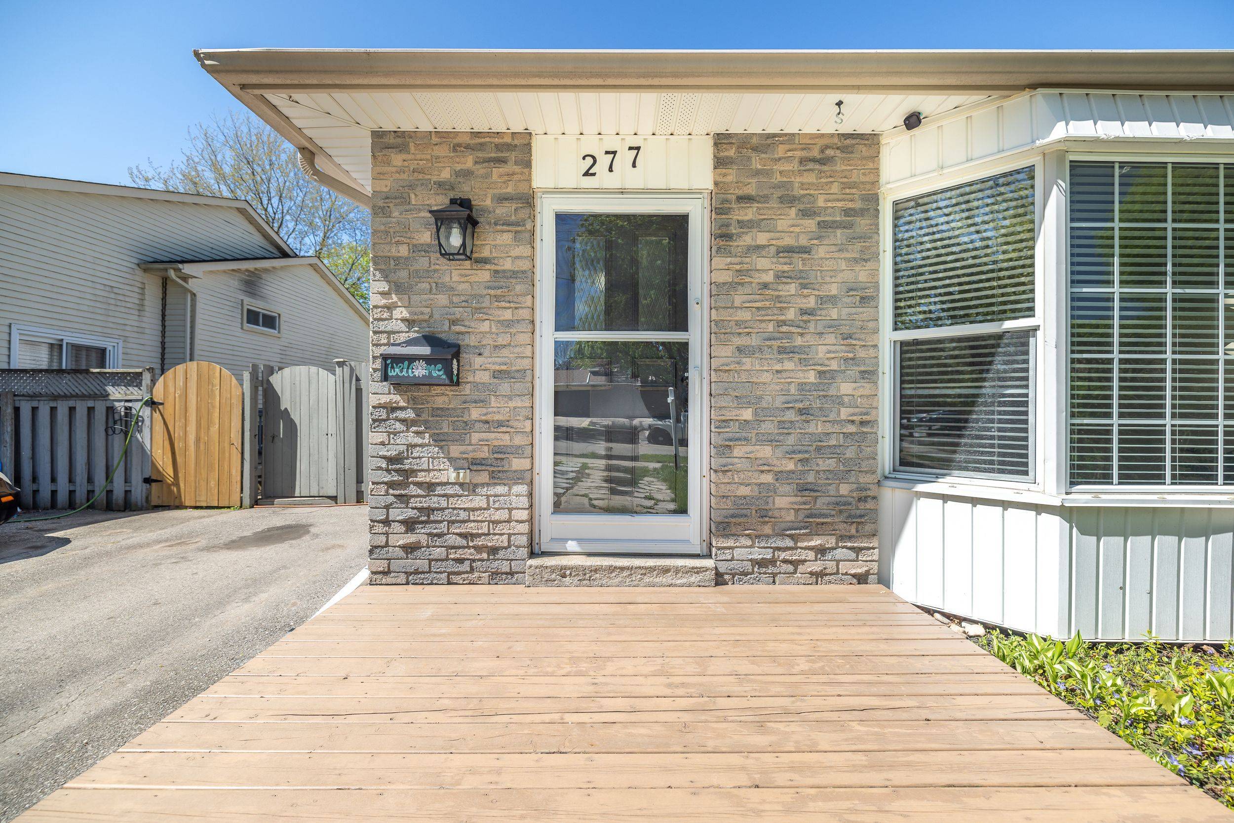 Kitchener, ON N2B 3A9,277 Heritage DR