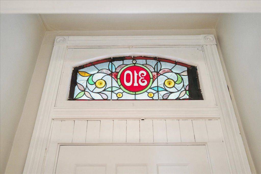 Hamilton, ON L8L 4S9,310 Catharine ST N